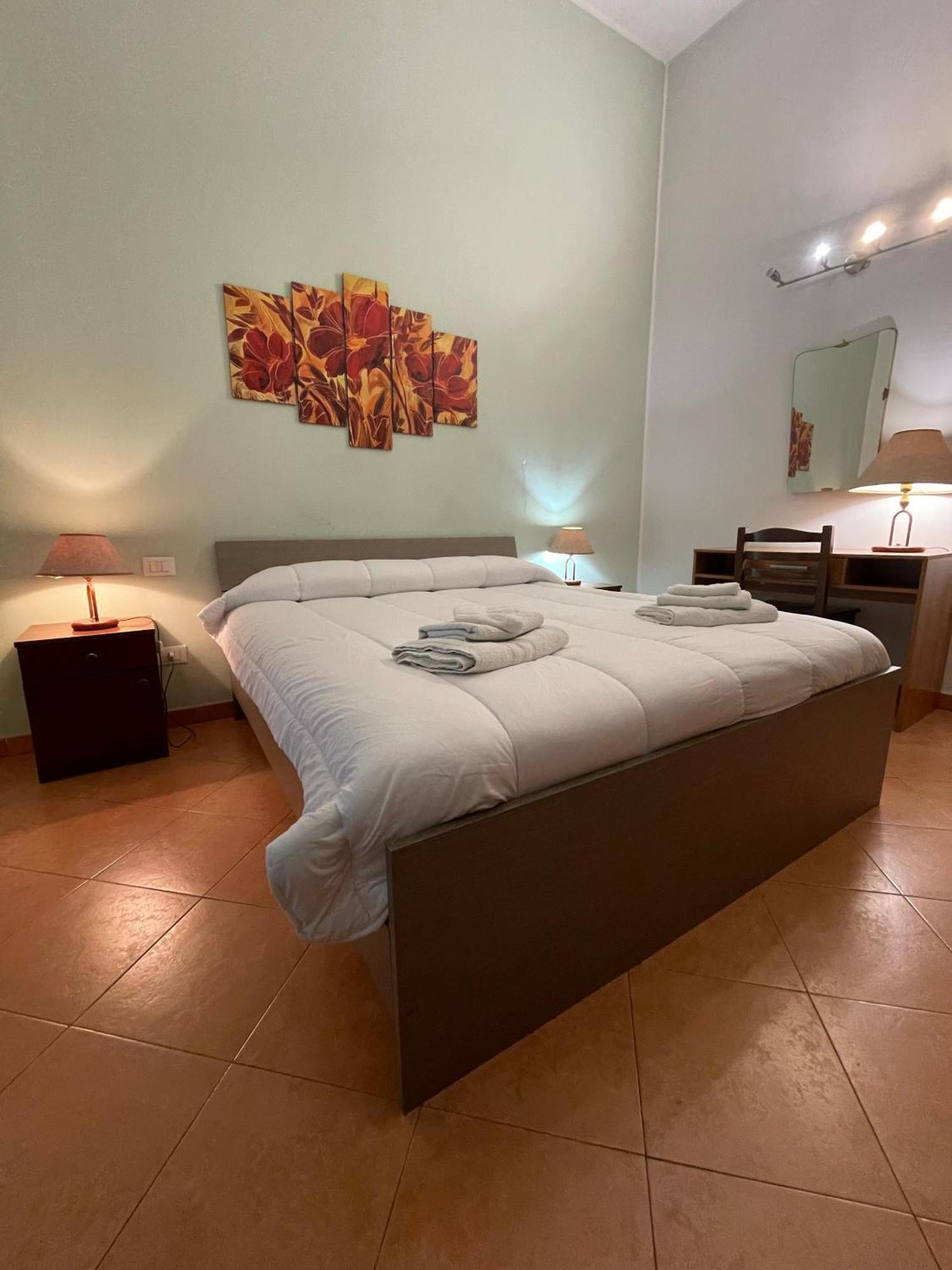 Apartament Hola Cathedral House Cadorna Palermo Zewnętrze zdjęcie