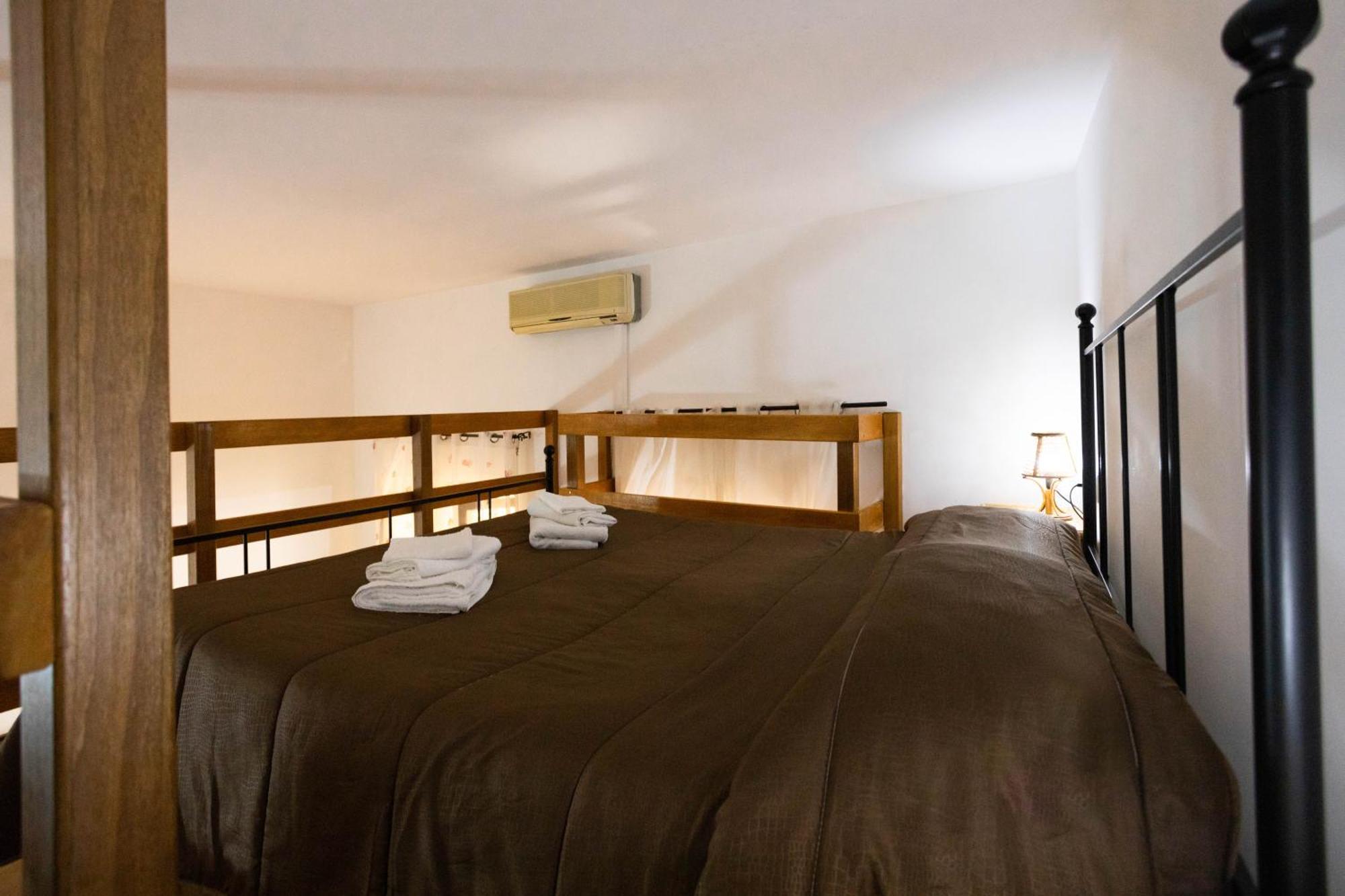 Apartament Hola Cathedral House Cadorna Palermo Zewnętrze zdjęcie