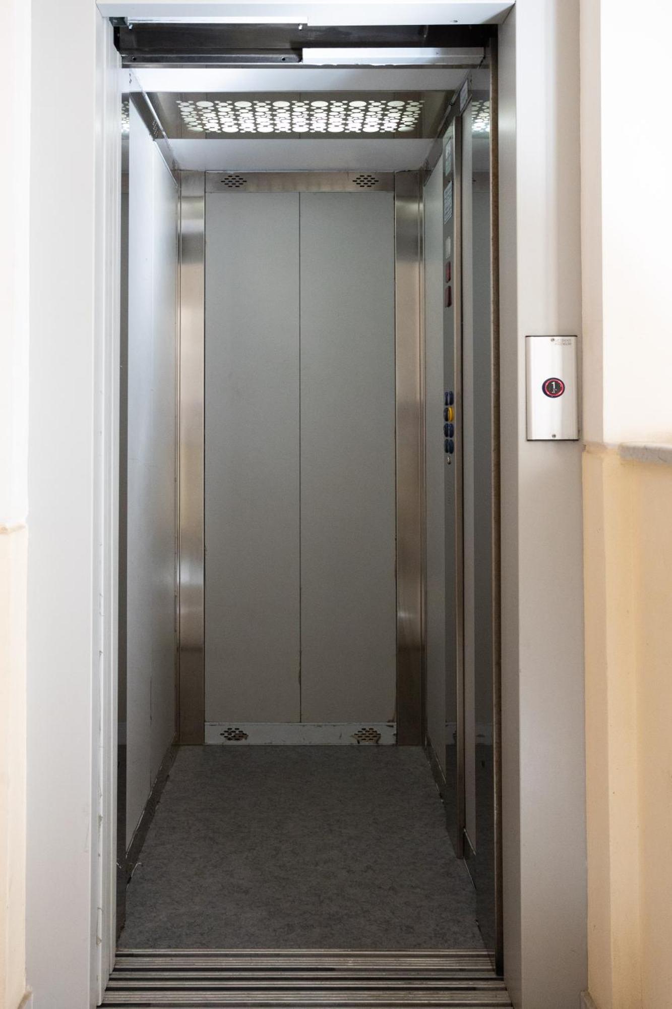 Apartament Hola Cathedral House Cadorna Palermo Zewnętrze zdjęcie