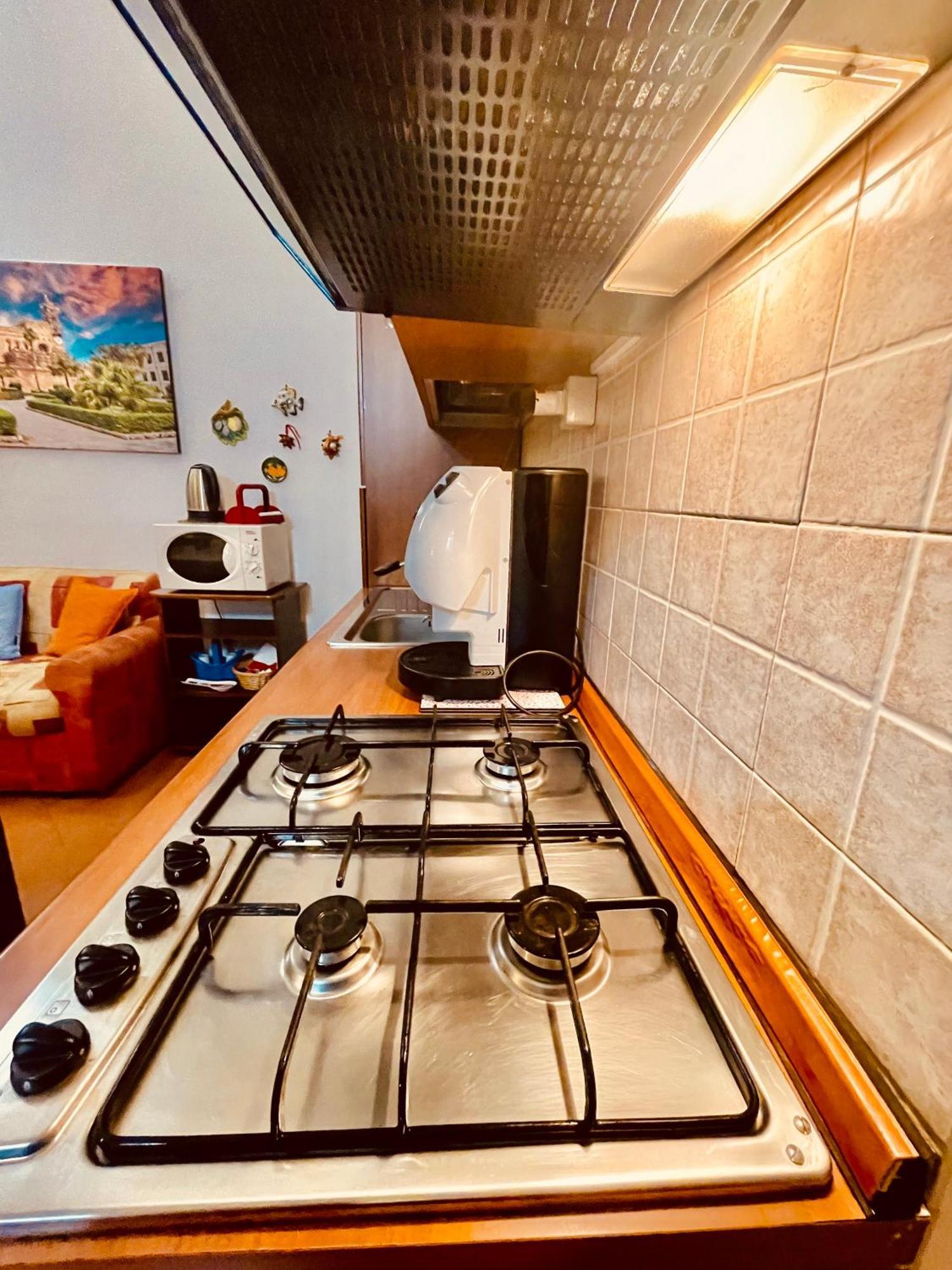 Apartament Hola Cathedral House Cadorna Palermo Zewnętrze zdjęcie